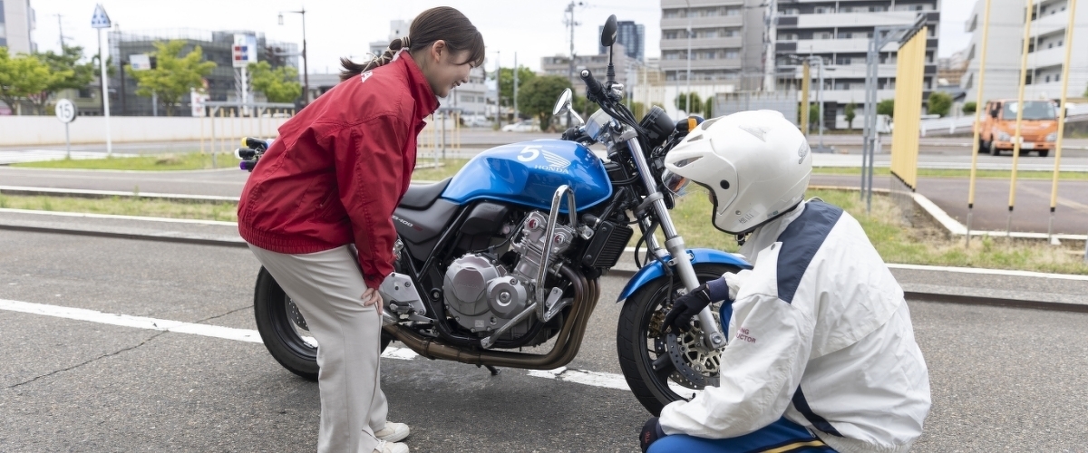 二輪車の画像